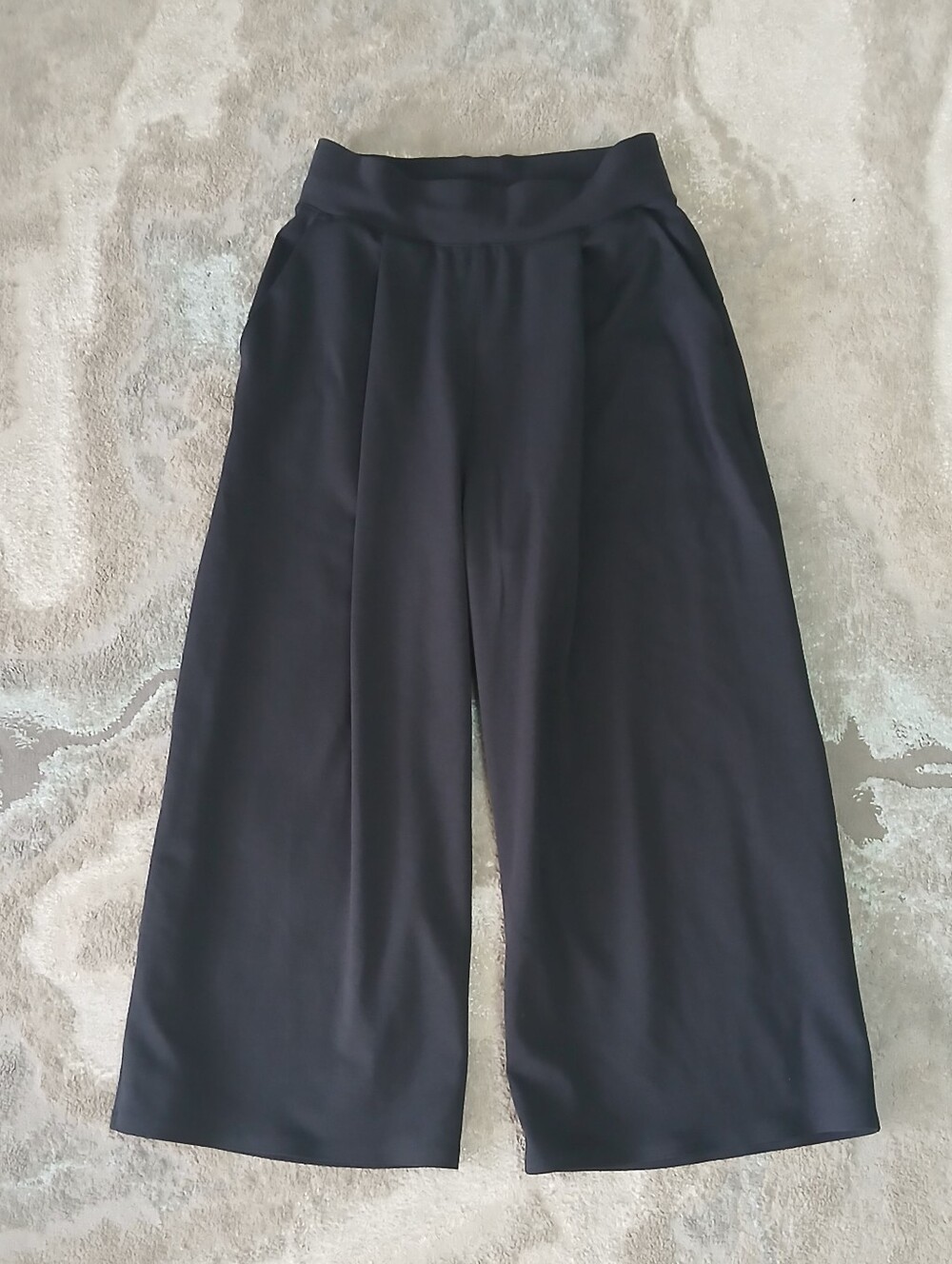 Lululemon Can You Feel The Pleat Crop